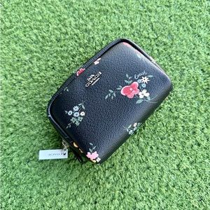 ONE DAY SALE🖤 Coach Black Leather Floral Print Pouch